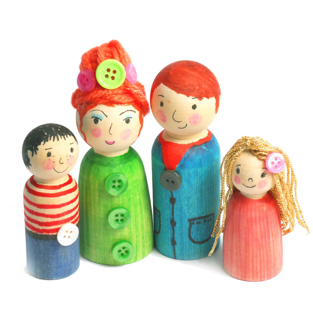 WOODEN PEOPLE FAMILY (8)